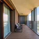 Park Towers 15 - Design - Large Terrace - Ac Apartmán *