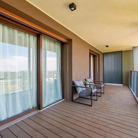 Park Towers 15 - Design - Large Terrace - Ac Apartmán